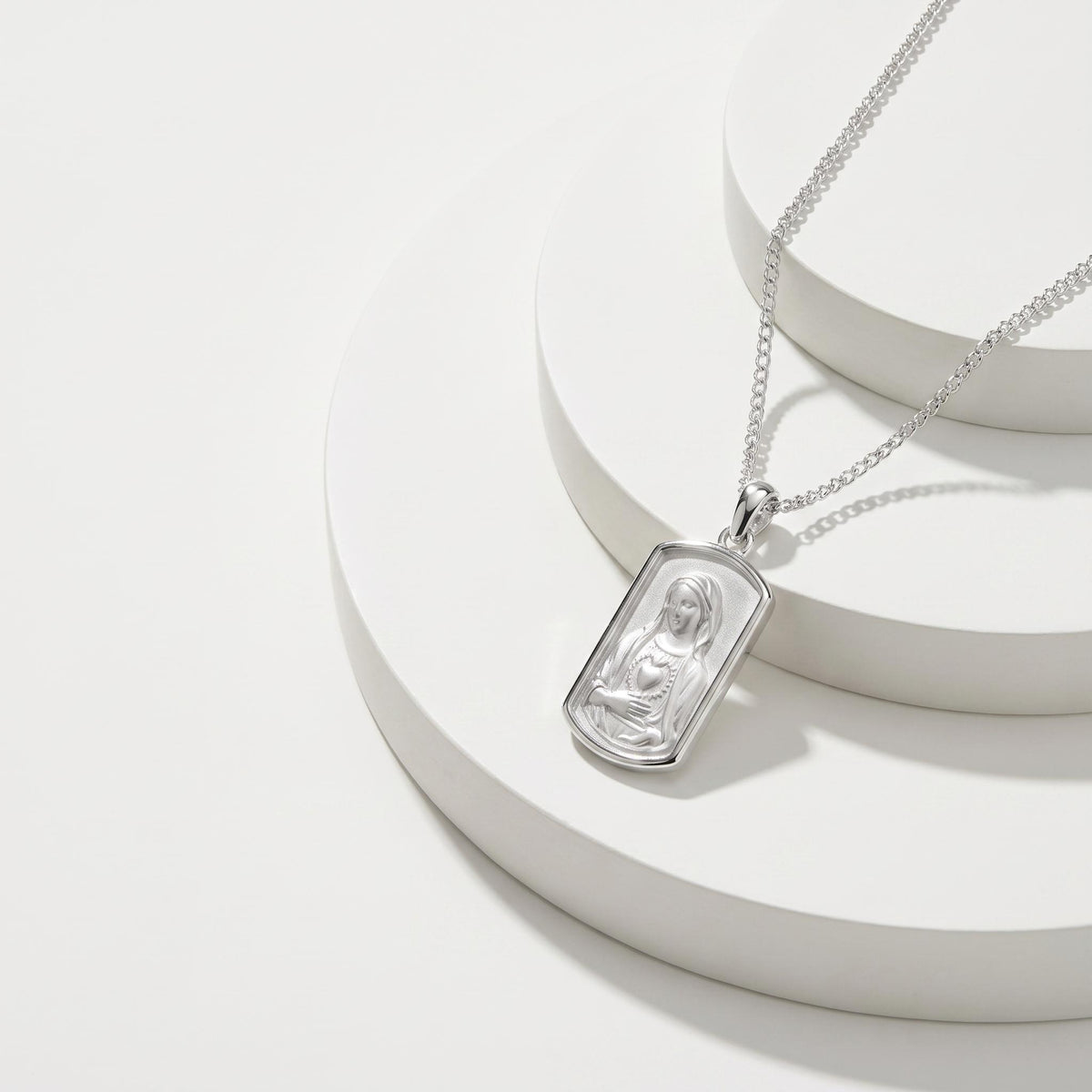 Collier Sancta Icon | Collier Personnalisé en Relief Pendentif Foi | Médaille Gravée Bijoux Spirituels SN017C